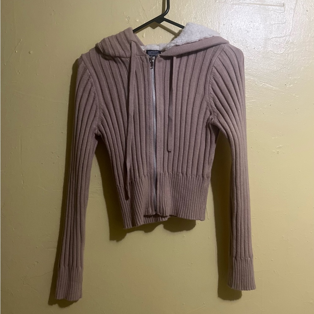 Light tan ribbed sweater/jacket
